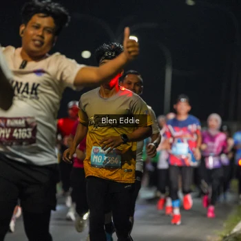 Runner Photo 1625878