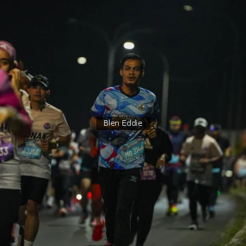 Runner Photo 1625911