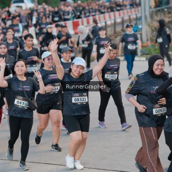 Runner Photo 1625914