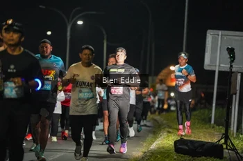 Runner Photo 1626021