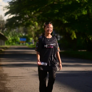 Runner Photo 1626150