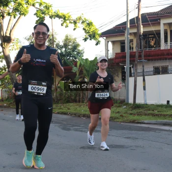 Runner Photo 1626163