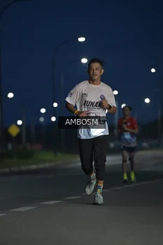 Runner Photo 1626171