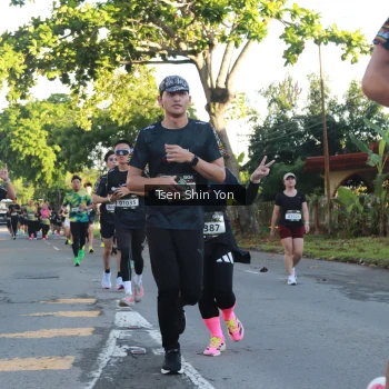 Runner Photo 1626221