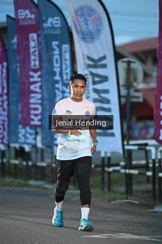 Runner Photo 1626355