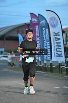 Runner Photo 1626389