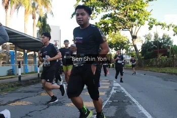 Runner Photo 1626398