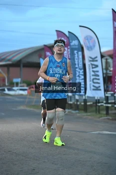 Runner Photo 1626431