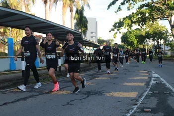 Runner Photo 1626473