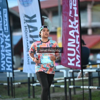 Runner Photo 1626490