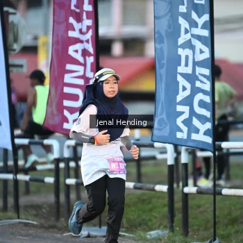 Runner Photo 1626593