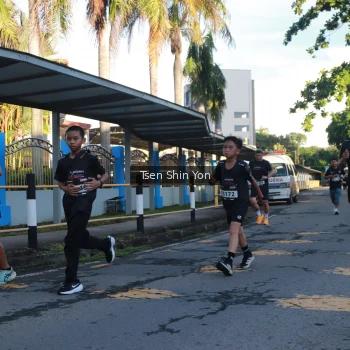 Runner Photo 1626756