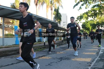 Runner Photo 1626779