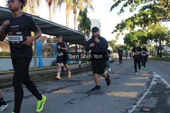 Runner Photo 1626799