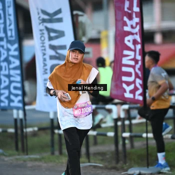 Runner Photo 1626840