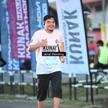 Runner Photo 1626848