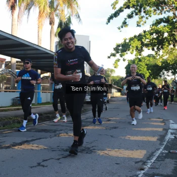 Runner Photo 1626928