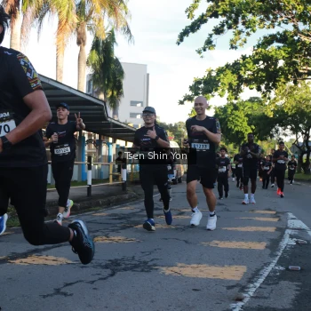 Runner Photo 1626936