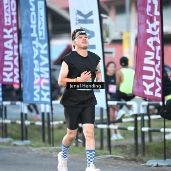 Runner Photo 1627149