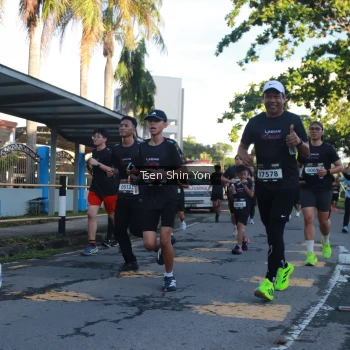 Runner Photo 1627231