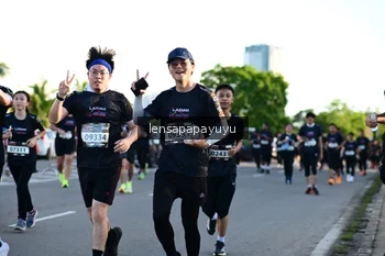 Runner Photo 1627234