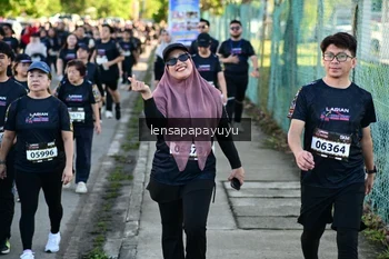 Runner Photo 1627254