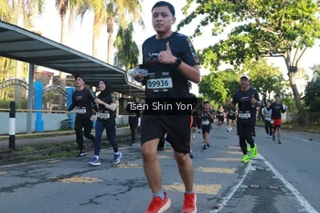 Runner Photo 1627260