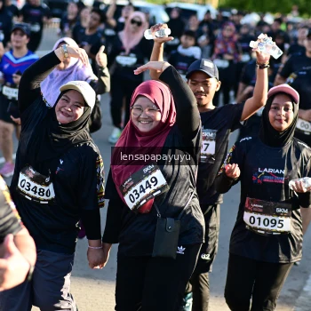 Runner Photo 1627334