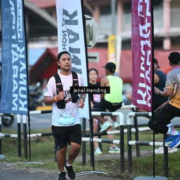 Runner Photo 1627459