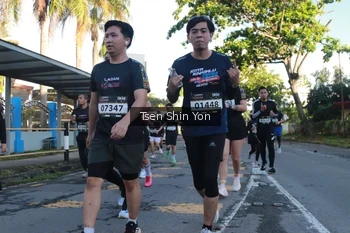 Runner Photo 1627587