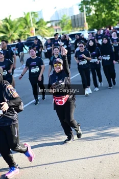 Runner Photo 1628130