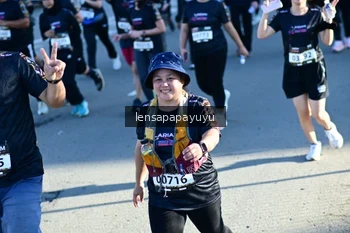 Runner Photo 1628150