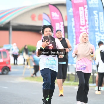 Runner Photo 1628275