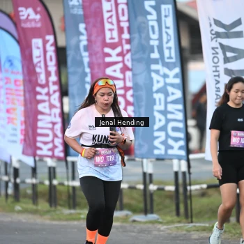 Runner Photo 1628303