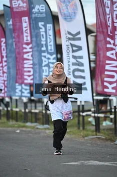Runner Photo 1628472