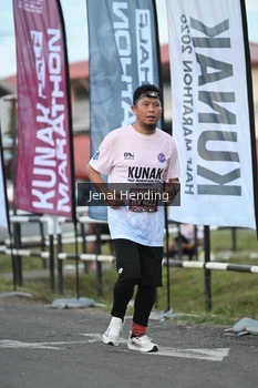 Runner Photo 1628540