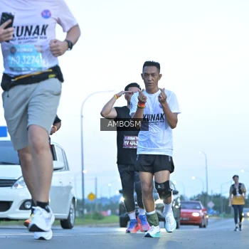 Runner Photo 1628554
