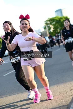 Runner Photo 1628573