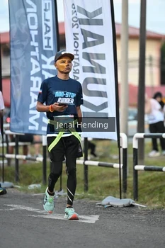 Runner Photo 1628703