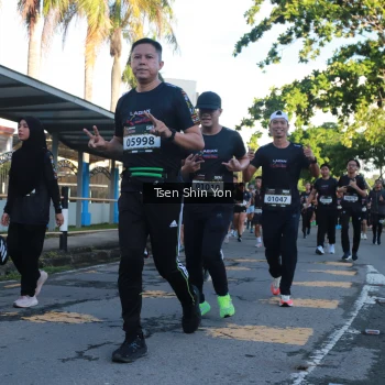 Runner Photo 1628846