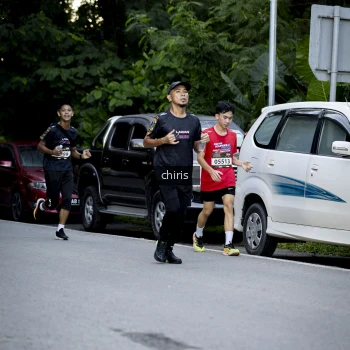 Runner Photo 1628886