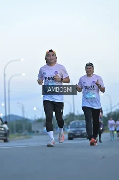 Runner Photo 1628975