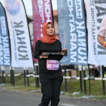 Runner Photo 1628976