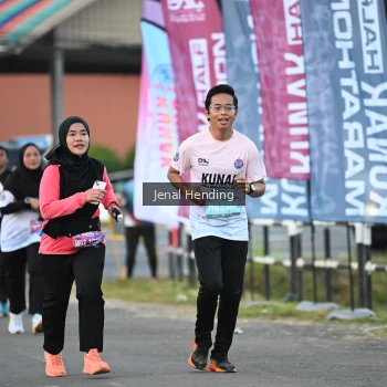 Runner Photo 1629014