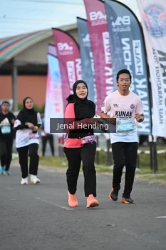 Runner Photo 1629023