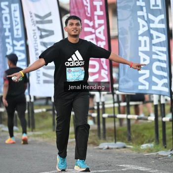 Runner Photo 1629059