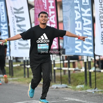 Runner Photo 1629086