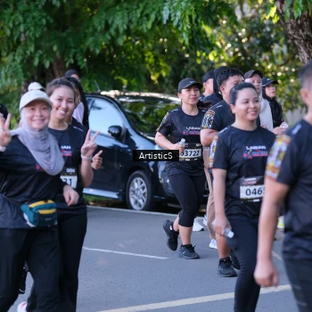 Runner Photo 1629134