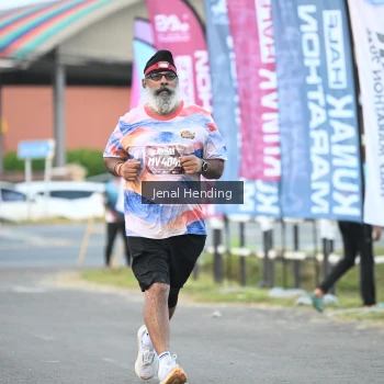 Runner Photo 1629136
