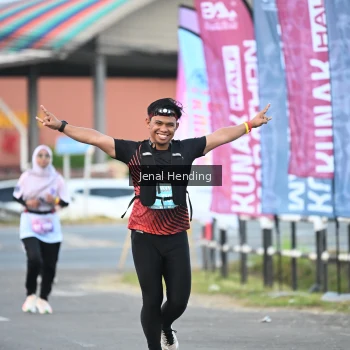 Runner Photo 1629158